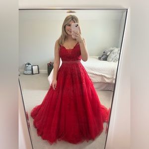 Amarra pageant dress size 6 Worn once but taken up in the waist so more like a 4